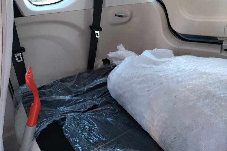 Used Bestune Pony 2026 222km Colorful Horse Left Rear Seat