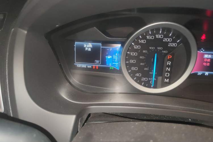 Used Ford Explorer 2013 3.5L Deluxe Model
