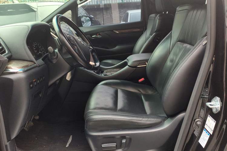 Used Toyota Alphard 2021 Dual-Engine 2.5L Prestige Edition
