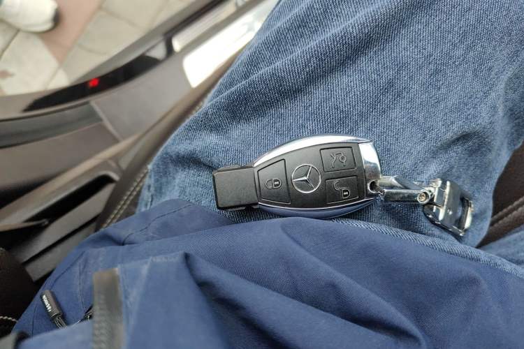 Used Mercedes-Benz GLS 2017 GLS 400 4MATIC Dynamic Model Vehicle Key