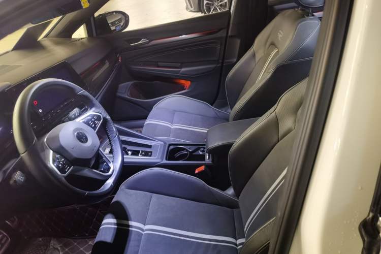 Used Volkswagen Golf 2021 280TSI DSG R-Line
