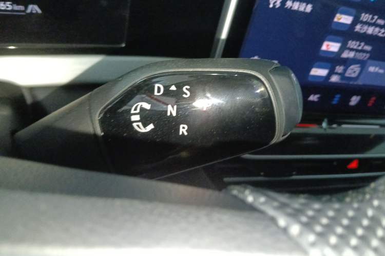 Used Volkswagen Passat 2025 Pro 380TSI Dragon Supreme Edition
