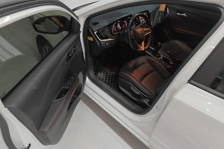 Used Chevrolet Monza 2019 RS 330T Automatic Comfort Edition China VI Standard