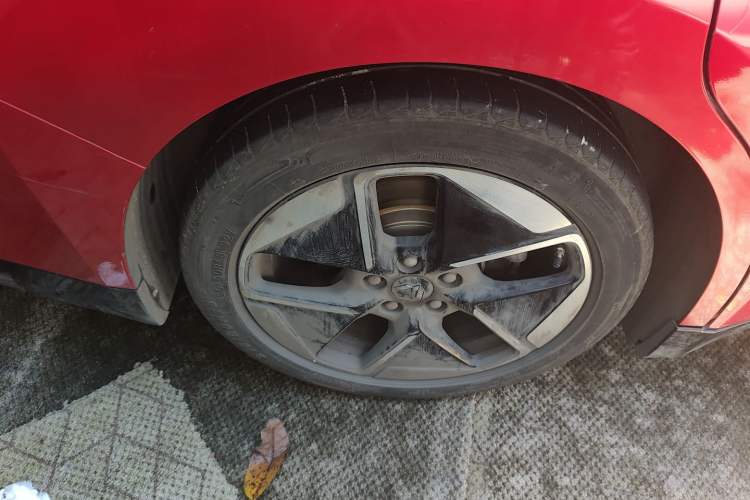 Used Wuling Xingguang 2024 Co-Creation Edition 510 Advanced Model Right Rear Wheel Hub