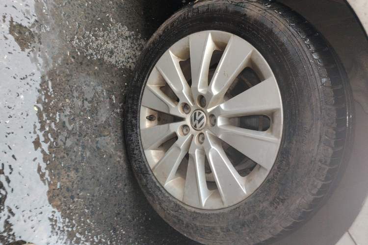 Used Volkswagen Lavida 2013 Restyled Classic 1.6L Automatic Comfort Edition