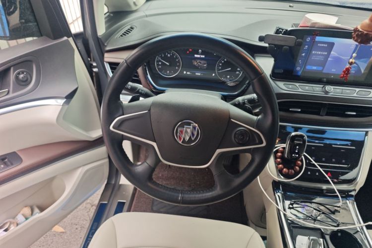 Used Buick GL8 2023 Land Executive Class Comfort Model
