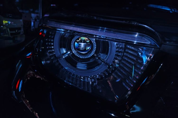 Used Tank 700 New Energy 2024 Hi4-T Extreme Edition Right Front Headlight