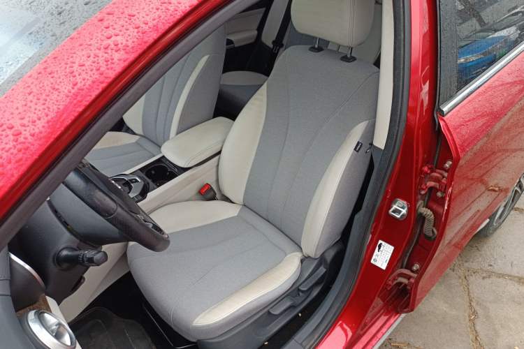 Used BAIC Beijing EU5 2018 R500 Smart Wind Edition
