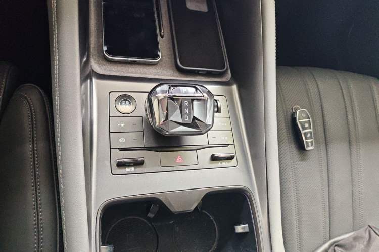 Used BYD Song L EV 2025 Intelligent Driving Version 662 km LiDAR Excellence Edition
