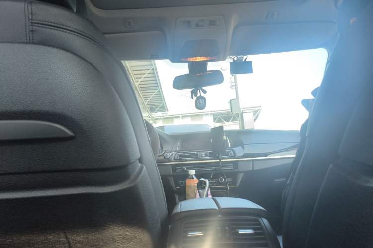 Used BMW 5 Series 2014 535Li Leading Model
