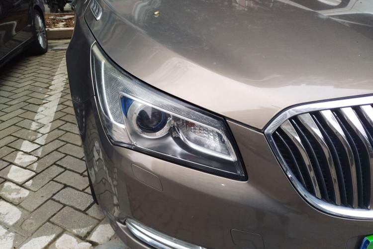 Used Buick LaCrosse 2013 2.0T SIDI Smart Luxury Flagship Edition Right Front Headlight