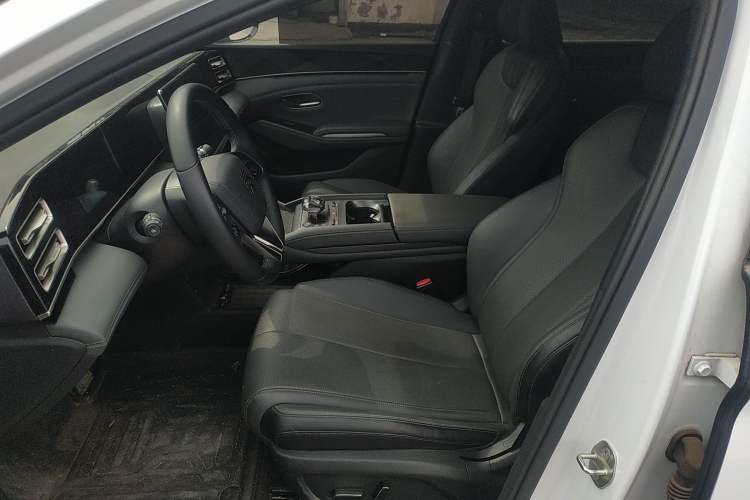 Used BYD Qin L 2024 DM-i 80KM Beyond Model Left Front Seat