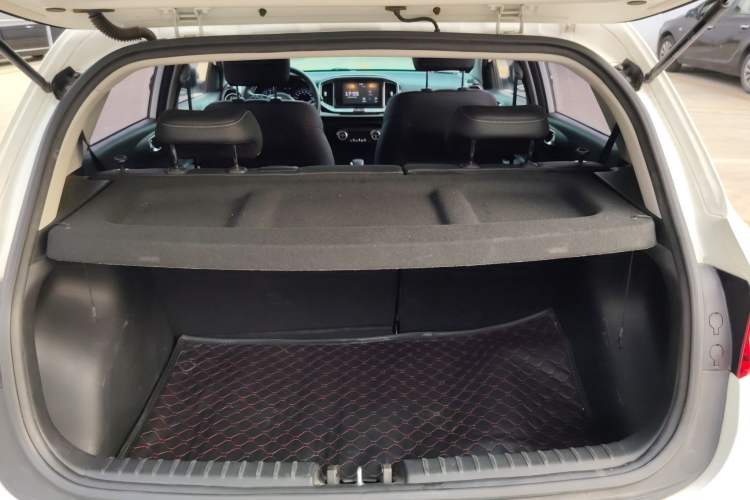 Used Kia kx1 Stonic 2021 1.4L CVT Fun & Sunroof Model Trunk