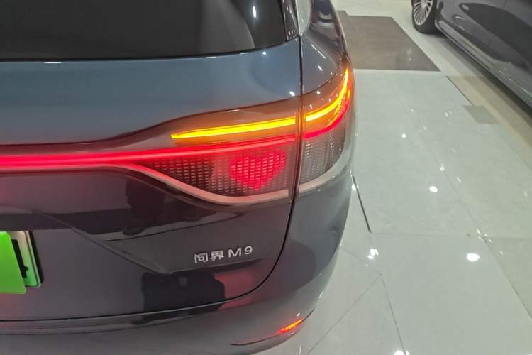 Used Hima AITO M9 2024 Range-Extended Ultra Version 42 kWh 6-Seater Model
