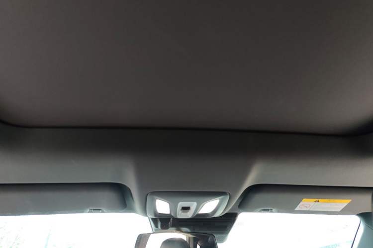 Used CHANGAN UNI-V 2023 1.5T Prestige Model
