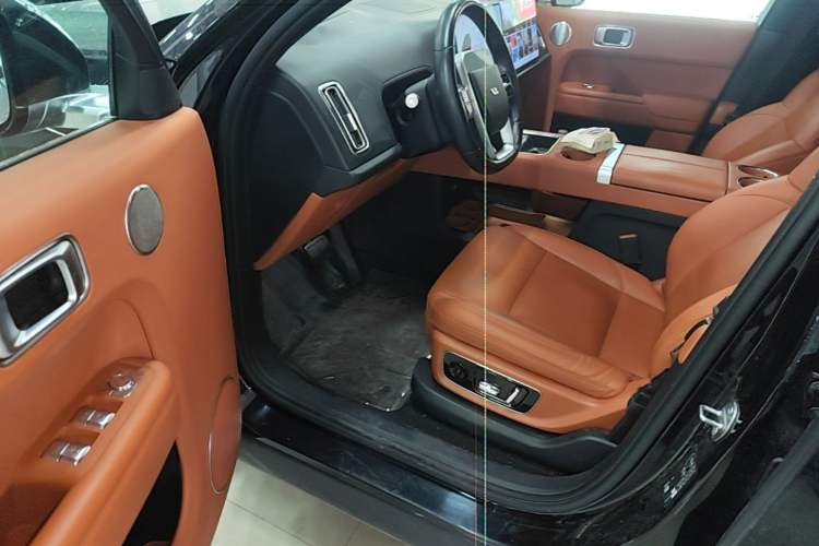 Used Li Auto L9 2022 Max model
