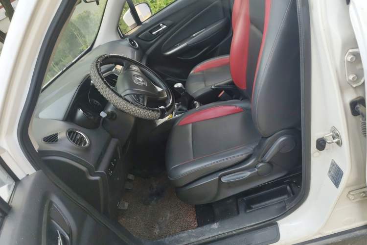 Used CHANGAN CS15 2016 1.5L Manual Fashion Edition Left Front Seat