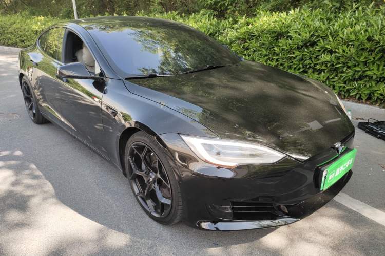 Used Tesla Model S 2020 Long-Range Upgrade Version Front Right 45 Deg