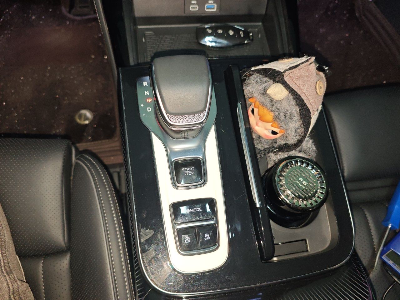 Hongqi H9 2025 2.0T Two-Wheel Drive Flagship Luxury Business Edition 5 Seats — снимка 14