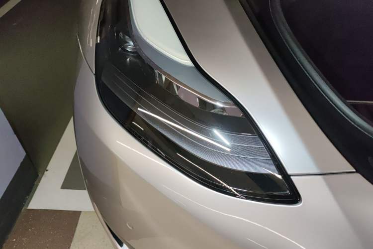 Used Tesla Model Y 2022 Rear-Wheel-Drive Version Right Front Headlight