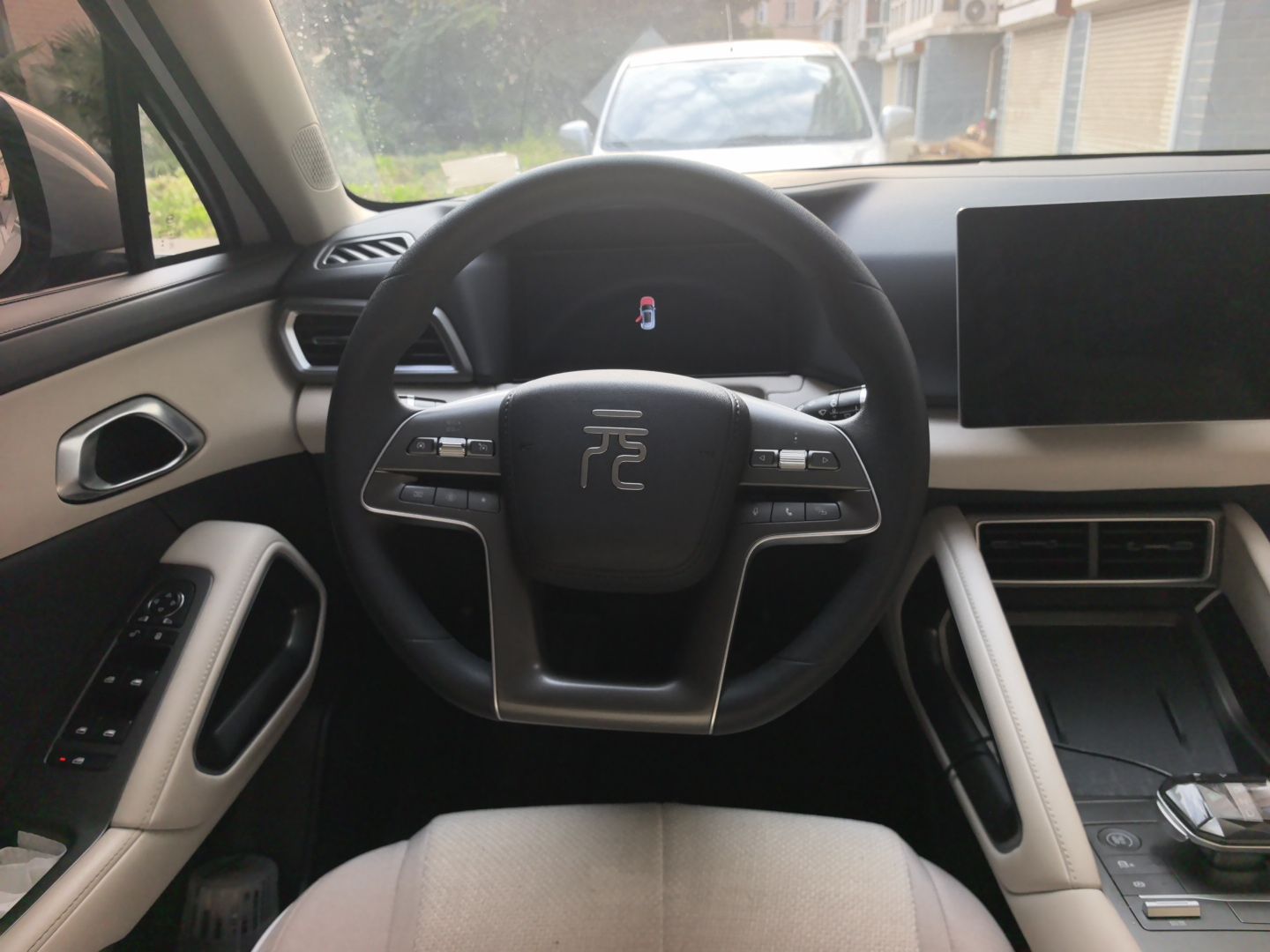 BYD Yuan UP 2024 401 km Active Version — снимка 10
