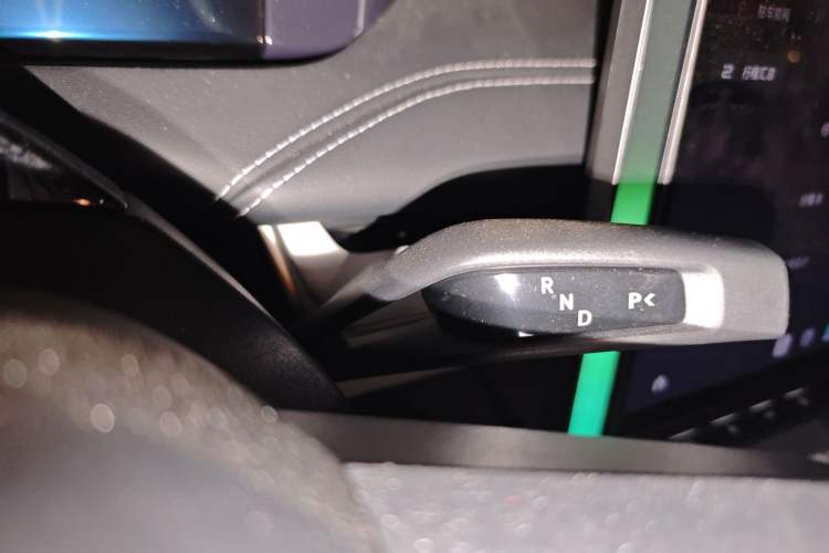 Used Xiaomi Auto SU7 2024 Four-Wheel Drive Ultra-Long Range Advanced Intelligent Driving Max Edition