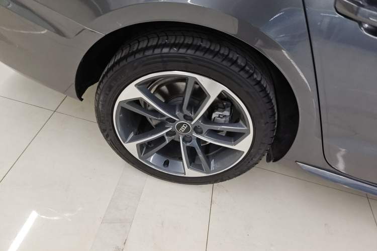 Used Audi A4L 2022 40 TFSI Fashion Dynamic Model Right Rear Wheel Hub