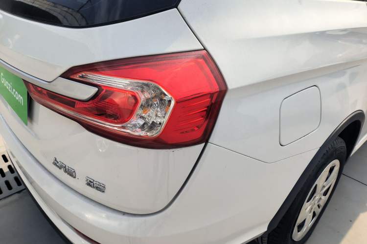 Used Baojun 310W 2017 1.5L Manual Comfort Version China V