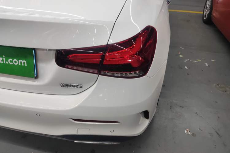 Used Mercedes-Benz A-Class 2022 Revised Version A 200 L Sport Sedan Fashionable Style Exterior 3