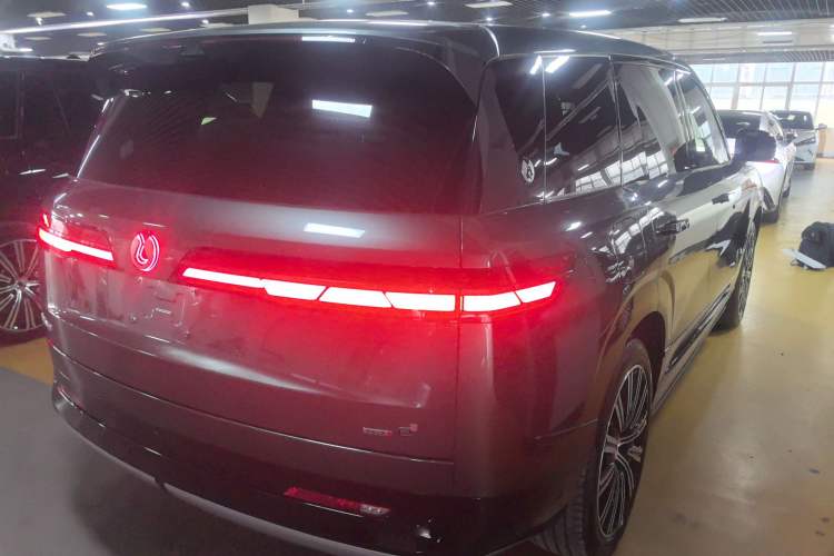 Used Denza N9 2025 Flagship Model