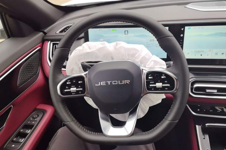 Used JETOUR X70 PLUS 2025 1.5T Elite Edition 7-Seater
