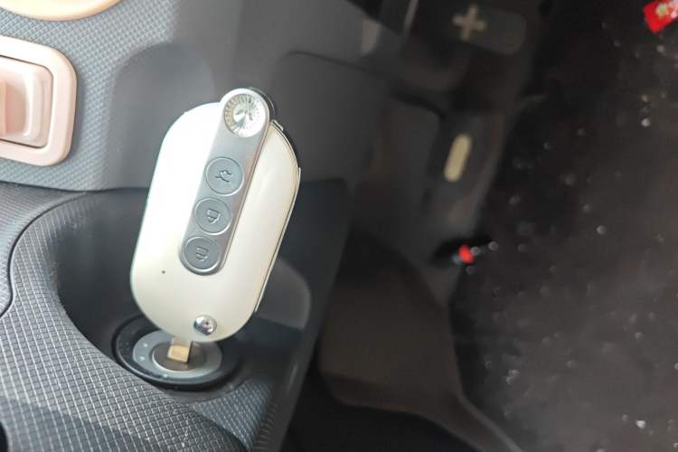 Used Wuling Hongguang MINIEV 2021 Macaron Fashion Model Lithium Iron Phosphate