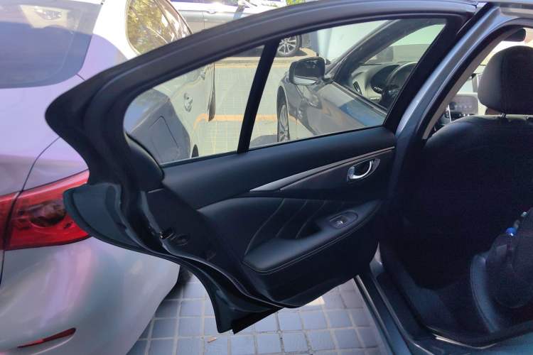 Used Infiniti Q50 2014 2.0T Luxury Edition