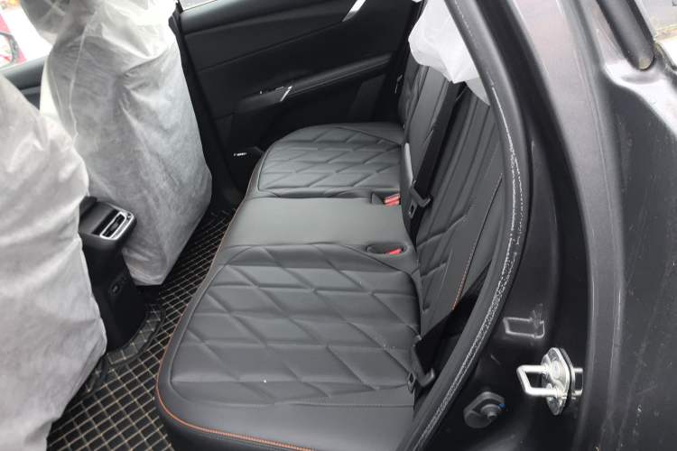 Used CHANGAN CS75 PLUS 2025 4th Generation 1.5T New Blue Whale Smart Flagship Version
