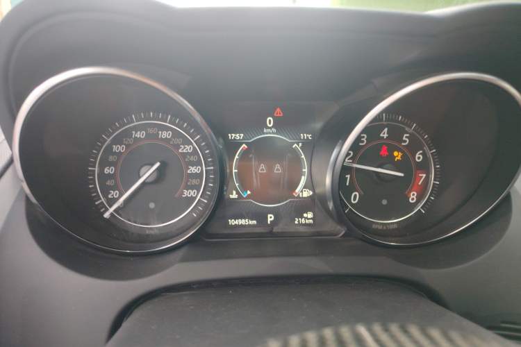 Used Jaguar F-TYPE 2015 3.0 SC Hardtop Version Instrument Cluster