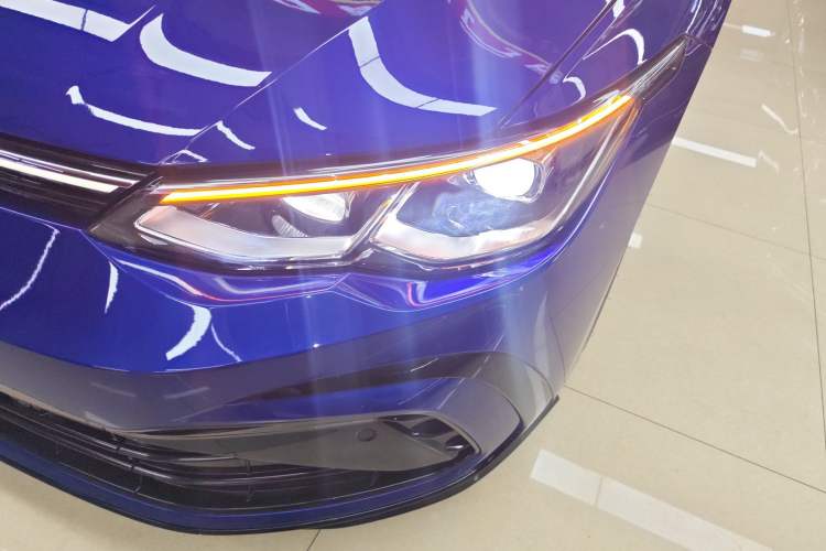 Used Volkswagen Golf 2023 Facelift 280TSI DSG R-Line Lite
