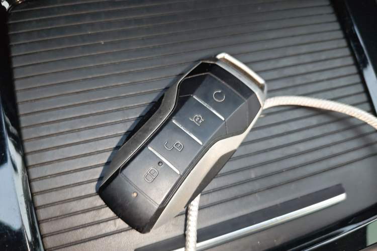 Used BYD Tang New Energy 2019 EV600D Four-Wheel Drive Smart Connectivity Leading Model