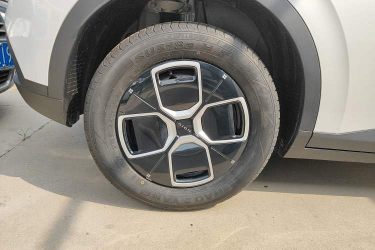 Used AION UT 2025 330 Starlight Edition Right Rear Wheel Hub