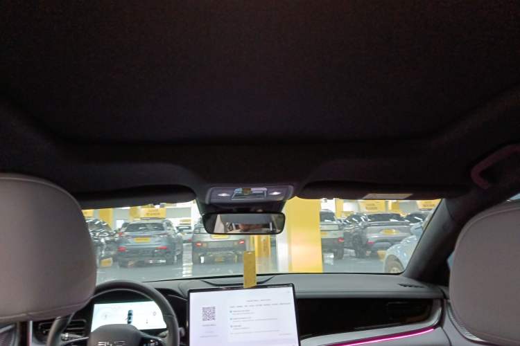 Used BYD Seal 2024 HONOR Edition DM-i 1.5L 121km Luxury Model Headliner