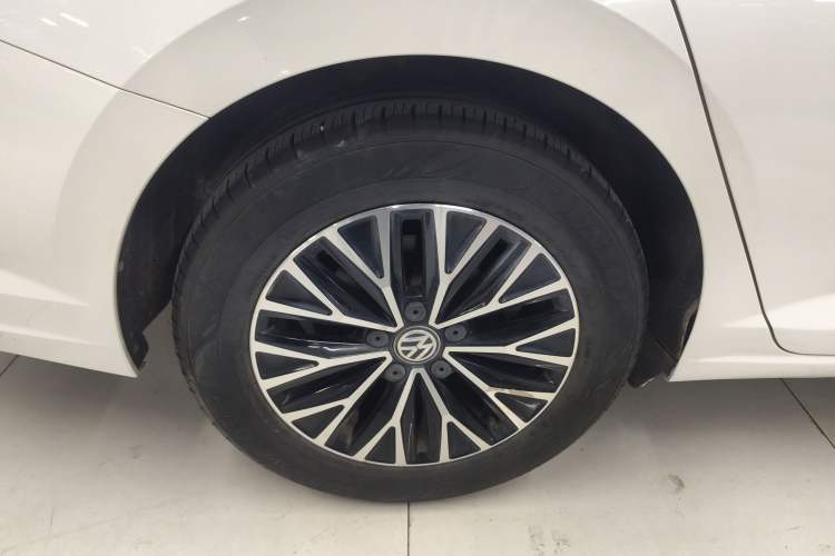 Used Volkswagen Sagitar 2019 280TSI DSG Comfort Version China VI Standard Right Rear Wheel Hub