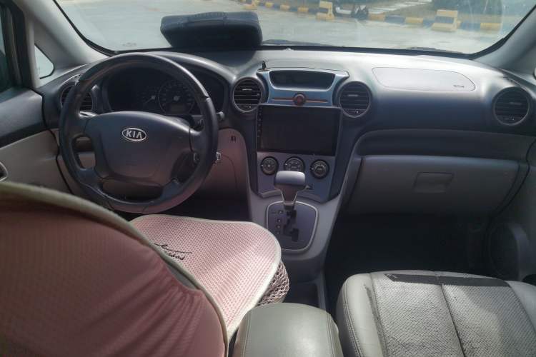 Used Kia Carens 2007 2.0L 7-Seater Standard Edition
