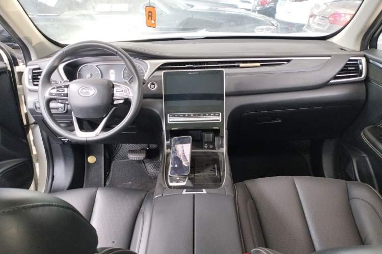 Used GAC Trumpchi GS5 2021 Advanced Model 270T Tech Smart Edition Center Console