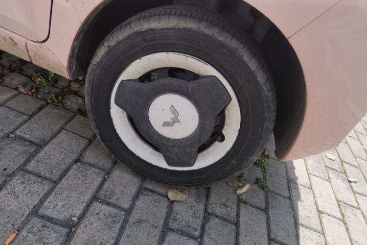 Used Wuling Hongguang MINIEV 2022 Macaron Premium Model – Lithium Iron Phosphate