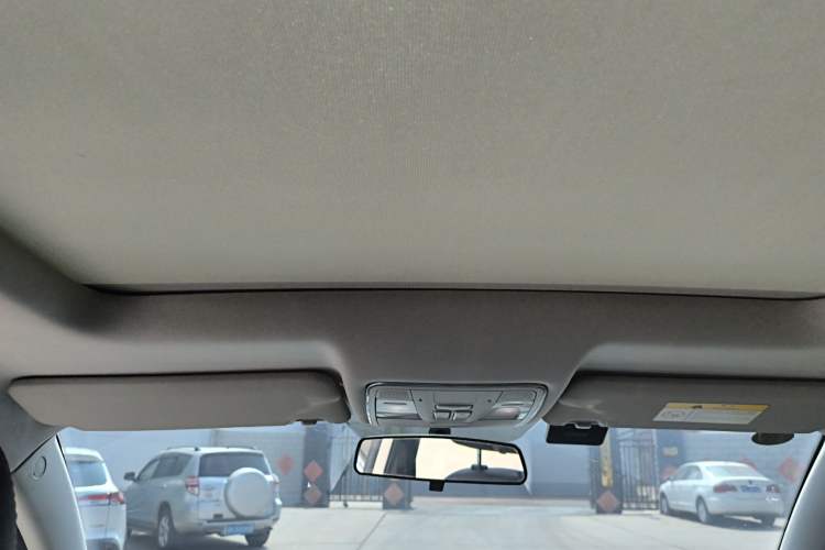 Used CHANGAN CS75 2017 Shangkui Edition 1.5T Automatic Fengxiang Model
