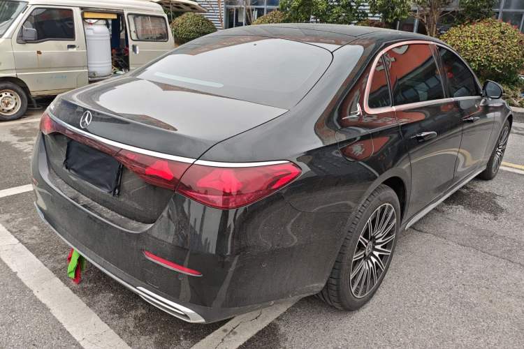 Used Mercedes-Benz E-Class 2025 Facelift E 300 L Luxury Edition