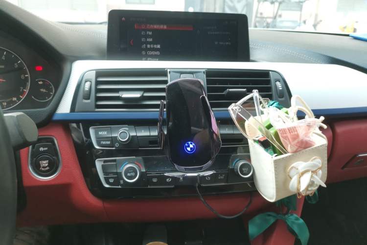 Used BMW 4 Series 2019 425i Convertible M Sport Package Audio And AC Panel