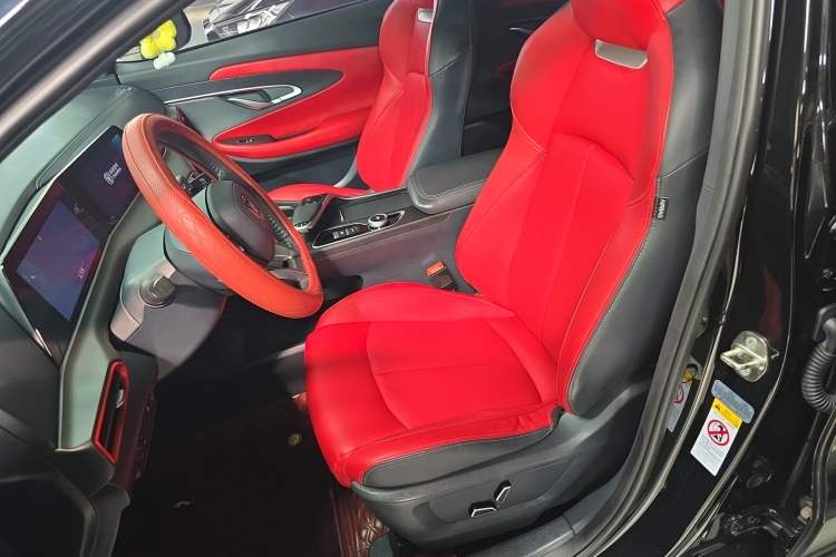 Used CHANGAN UNI-T 2020 1.5T Prestige Version