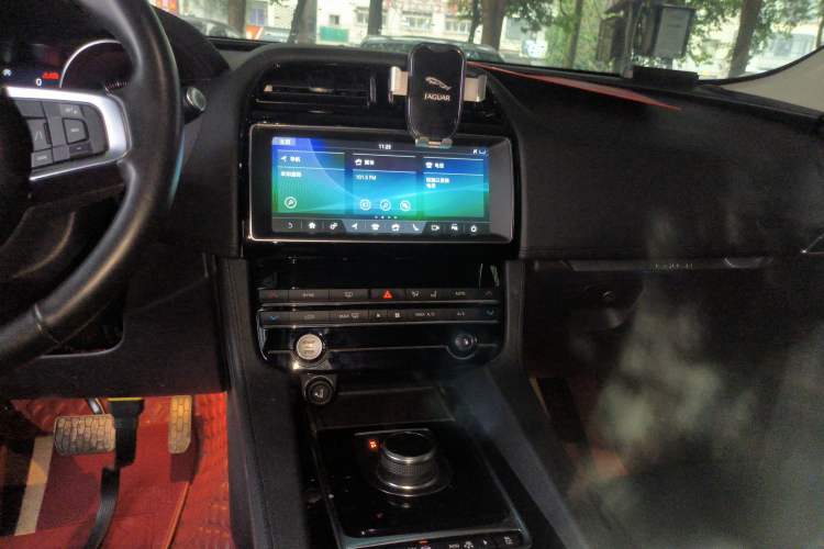 Used Jaguar F-PACE 2020 2.0T Urban Deluxe Edition
