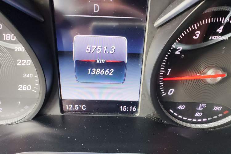 Used Mercedes-Benz V-Class 2016 V 260 L Prestige Extended Edition
