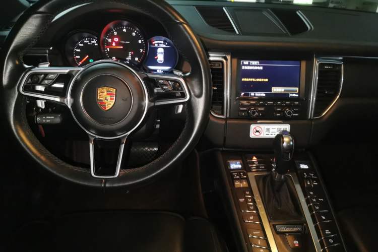 Used Porsche Macan 2014 Macan 2.0T
